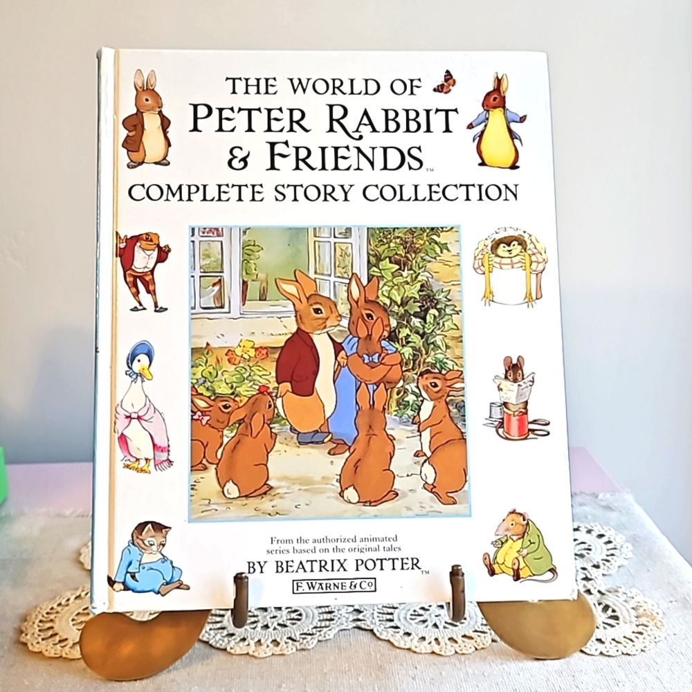 Book(Hardback)The World of Peter Rabbit & Friends